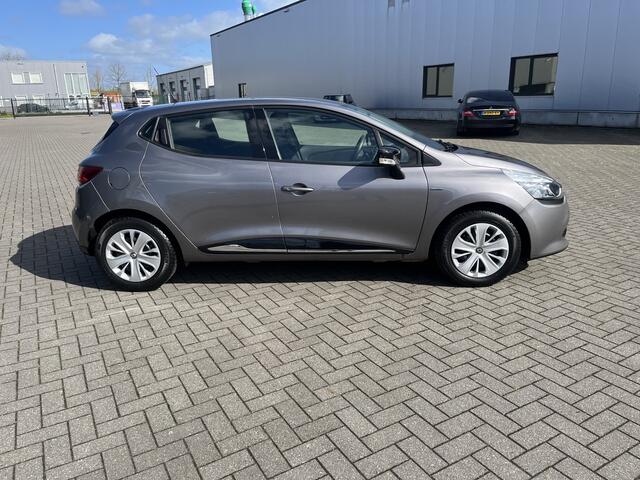 Renault Clio 1.2 Limited 47 dkm