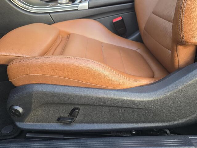 Mercedes-Benz C-Klasse Cabrio 180 Prestige AMG-Styling AUTOMAAT | Leer | Navigatie | 19 inch | Cruise Control | Climate Control