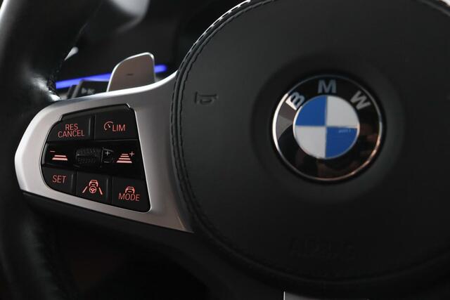 BMW 5-Serie Touring 540i xDrive Business Edition Plus | M-Sportpakket | Schuifkanteldak | Driving Assistant Proffesional