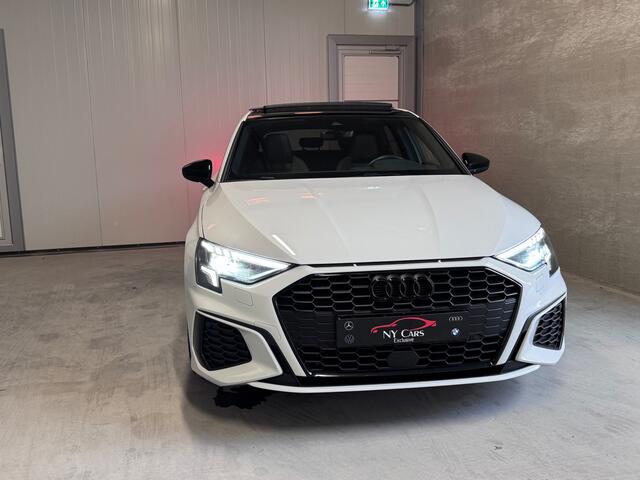 Audi A3 SPORTBACK 40 TFSI e S Edition Pano| Matrix| RS Zetels| S-Line | Keyless