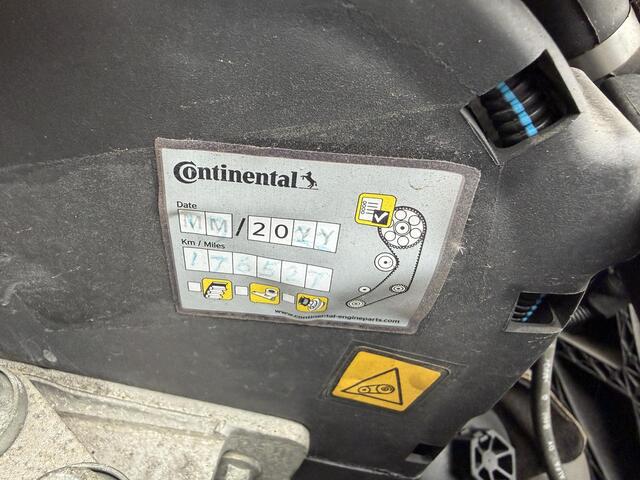 Alfa Romeo Giulietta 1.4 T Distinctive | Leer | Navi | Autom. Airco | Cruise Control | LMV | Trekhaak | Stoelverwarming | Sportstoelen | APK tot 24-03-2027