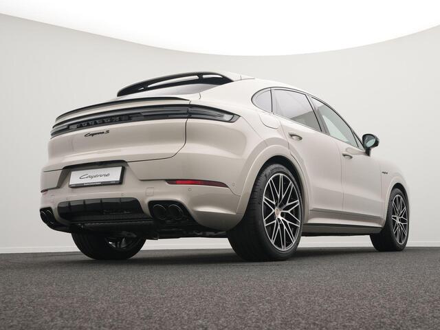 Porsche Cayenne S E-Hybrid Coup� Black Edition
