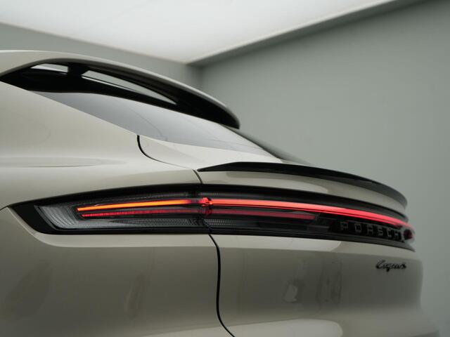 Porsche Cayenne S E-Hybrid Coup� Black Edition