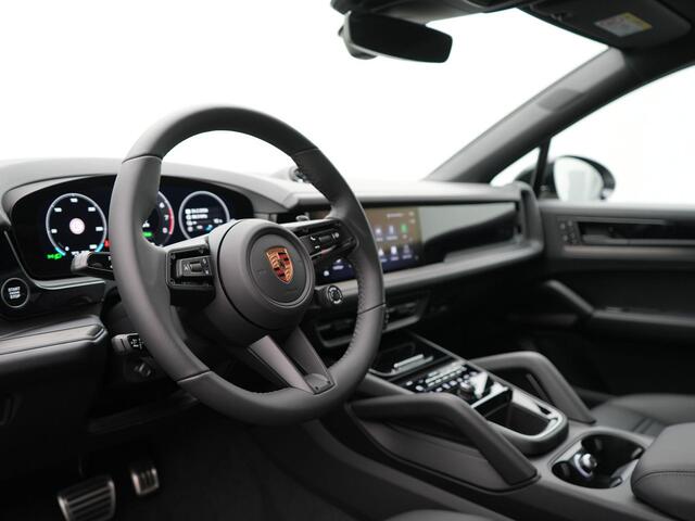 Porsche Cayenne S E-Hybrid Coup� Black Edition