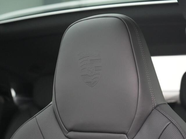 Porsche Cayenne S E-Hybrid Coup� Black Edition
