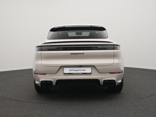 Porsche Cayenne S E-Hybrid Coup� Black Edition