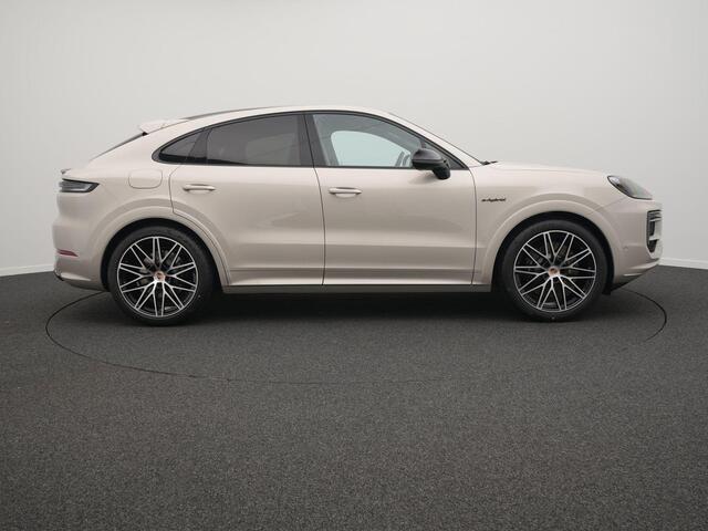 Porsche Cayenne S E-Hybrid Coup� Black Edition