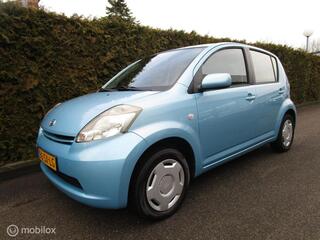 DAIHATSU SIRION 2 1.0 12V Trend - 161.000 KM - NIEUWE APK !