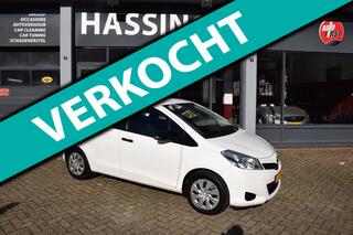 TOYOTA YARIS 1.0 VVT-i Aspiration, Airco, Electrische ramen en spiegels, Cent. deur vergrendeling, Radio-CD-MP3, Multifunct.stuur