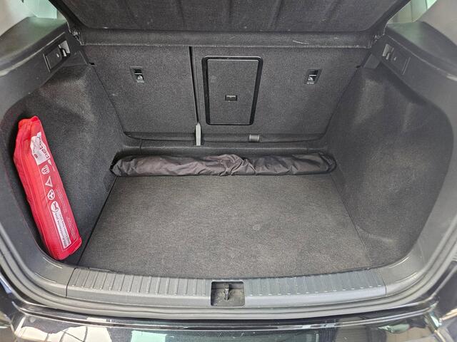 Seat Ateca 1.5 TSI Xperience Business Intense | All-in | Navi | Beats Audio | ACC | Camera