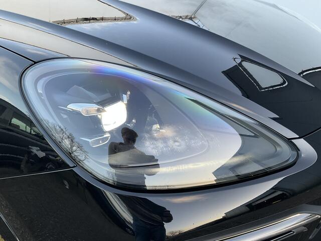 Porsche Cayenne Coup� 3.0 E-Hybrid PHEV 360� Pano SportChrono Luchtvering Bose Carplay Leer Memory UITSTRALING