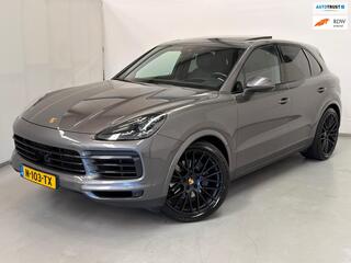 PORSCHE CAYENNE 3.0 E-Hybrid / Pano / Sport Chrono / 22