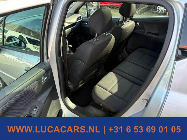 Peugeot 207 SW 1.6 VTi Sublime