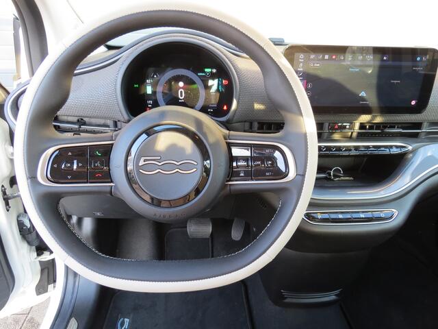 Fiat E-500 La Prima 42 kWh leder Carplay Luxste uitvoering