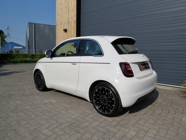 Fiat E-500 La Prima 42 kWh leder Carplay Luxste uitvoering