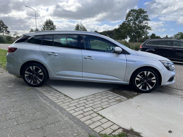 Renault Megane Estate 1.3 TCe 140PK / Automaat / Keyless / Cruise / Climate / Applecarplay - Androidauto /