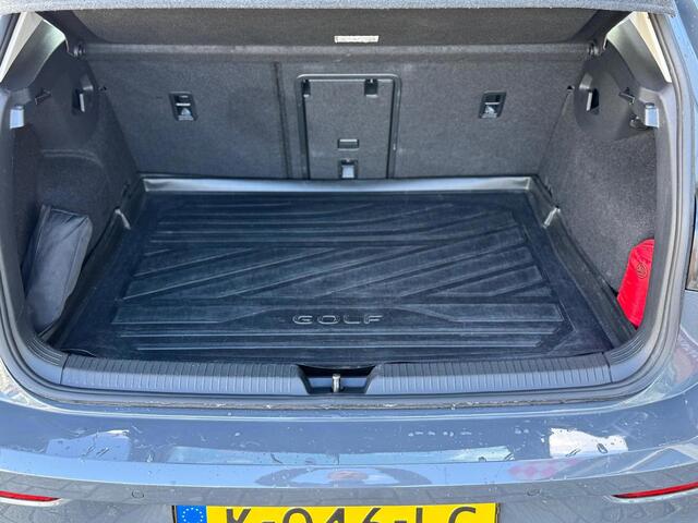 Volkswagen Golf 1.5 TSI Life Business |Pano dak|Ambient lighting|Camera|Carplay|Full LED
