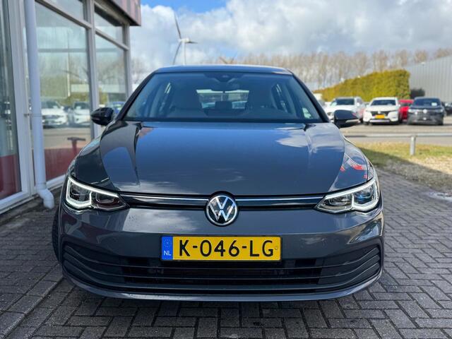 Volkswagen Golf 1.5 TSI Life Business |Pano dak|Ambient lighting|Camera|Carplay|Full LED