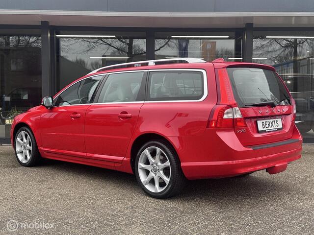Volvo V70 T5| 5 Cilinder| Summum|Adaptivecruisecontrol|Afneembare trekhaak|Standkachel