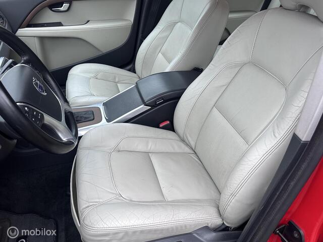 Volvo V70 T5| 5 Cilinder| Summum|Adaptivecruisecontrol|Afneembare trekhaak|Standkachel