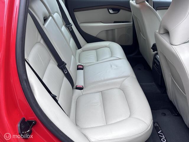 Volvo V70 T5| 5 Cilinder| Summum|Adaptivecruisecontrol|Afneembare trekhaak|Standkachel