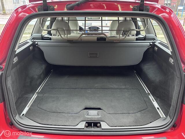 Volvo V70 T5| 5 Cilinder| Summum|Adaptivecruisecontrol|Afneembare trekhaak|Standkachel