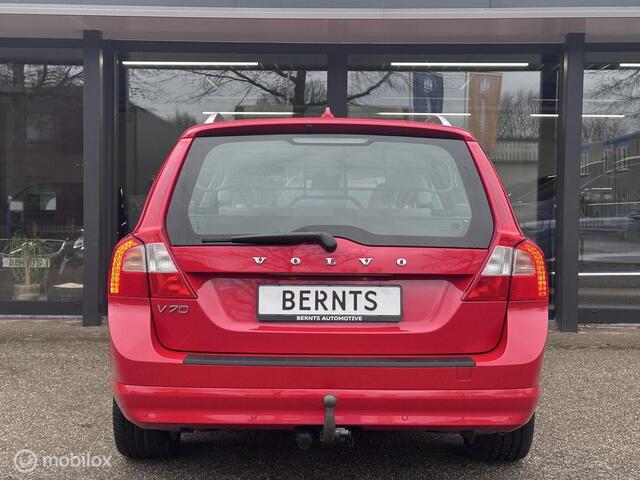 Volvo V70 T5| 5 Cilinder| Summum|Adaptivecruisecontrol|Afneembare trekhaak|Standkachel