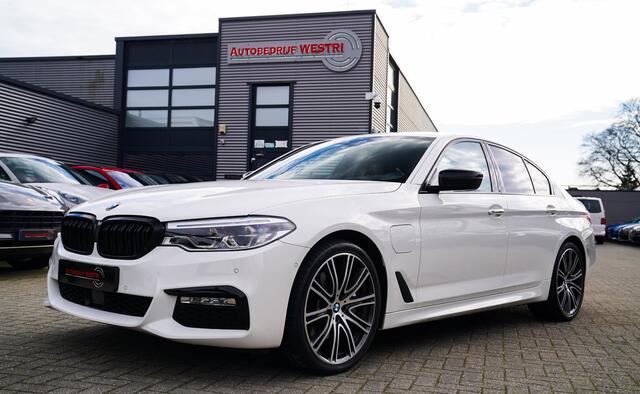 BMW 5-Serie 530e iPerformance High Executive | M-pakket | Massage | Stoelverwarming/verkoeling | Head up | Adaptieve cruise | NAP