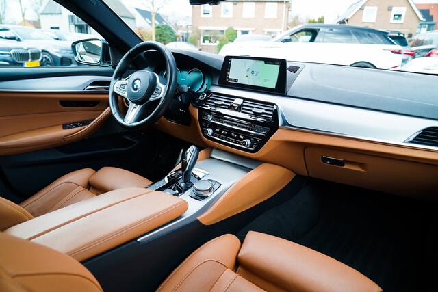 BMW 5-Serie 530e iPerformance High Executive | M-pakket | Massage | Stoelverwarming/verkoeling | Head up | Adaptieve cruise | NAP