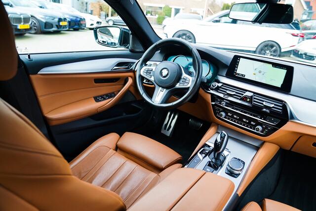 BMW 5-Serie 530e iPerformance High Executive | M-pakket | Massage | Stoelverwarming/verkoeling | Head up | Adaptieve cruise | NAP