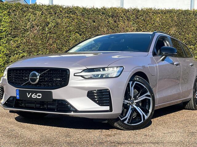 Volvo V60 T6 Plug-in hybrid AWD Plus Dark | Panoramadak | Harman/Kardon | Stoel/Stuur Verwarming |