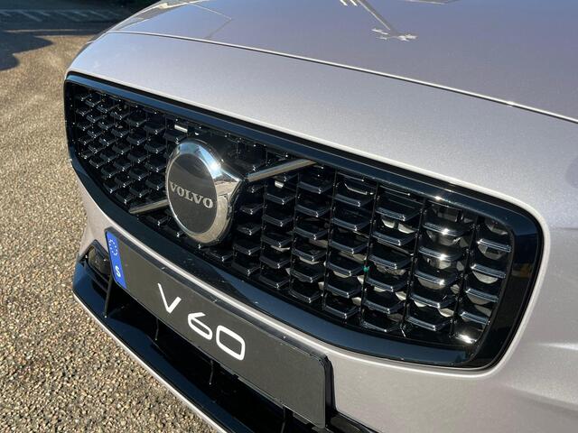 Volvo V60 T6 Plug-in hybrid AWD Plus Dark | Panoramadak | Harman/Kardon | Stoel/Stuur Verwarming |