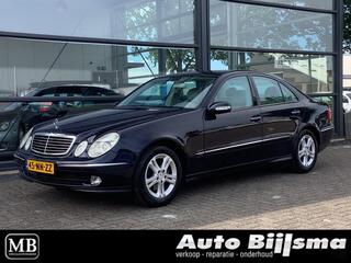 MERCEDES-BENZ E-KLASSE 240 Avantgarde automaat, zeer net, incl nwe apk en onderhoudsbeurt