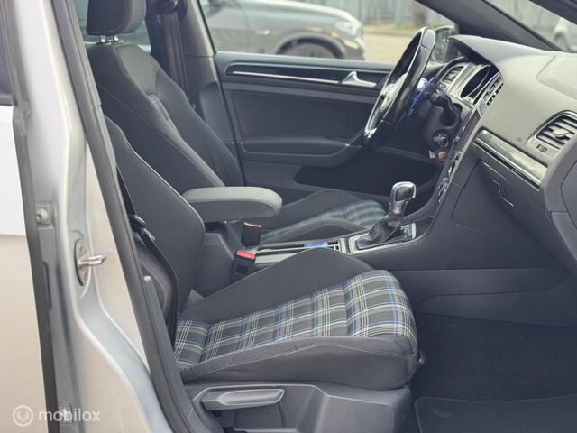 Volkswagen Golf 1.4 TSI GTE Pano Camera ACC DSG  