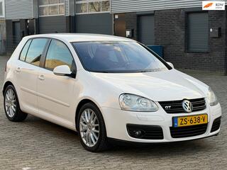 Volkswagen Golf V