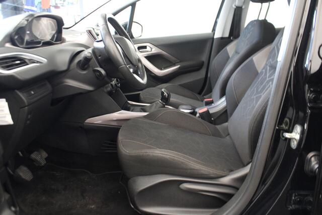 Peugeot 2008 1.2 VTi Active Pack Premium |Pano|