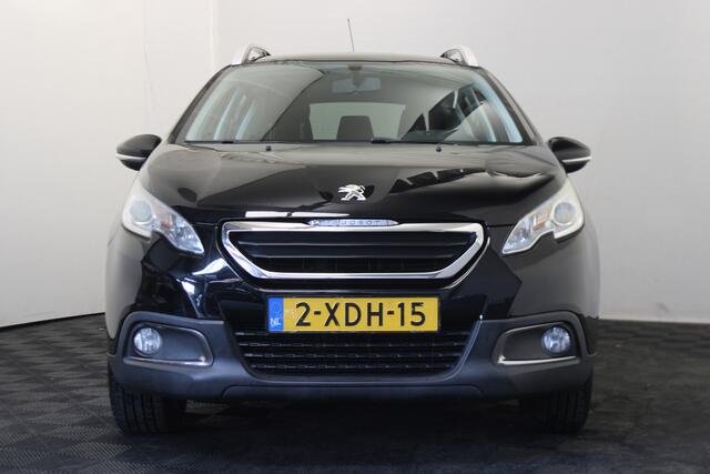 Peugeot 2008 1.2 VTi Active Pack Premium |Pano|