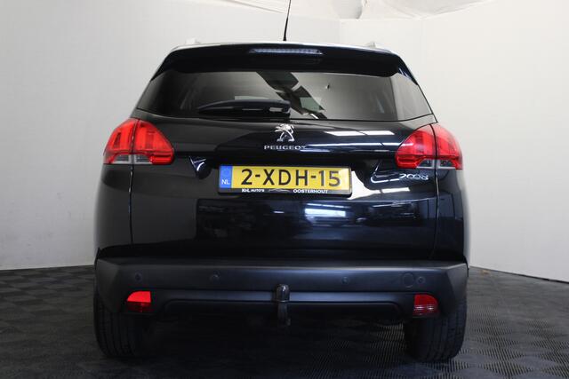 Peugeot 2008 1.2 VTi Active Pack Premium |Pano|