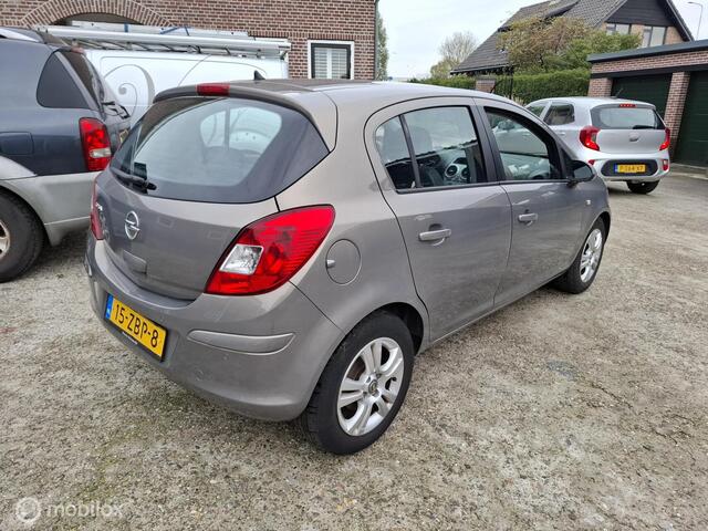 Opel Corsa 1.4-16V Cosmo Airco Onderhoudsbeurt/Nap-km