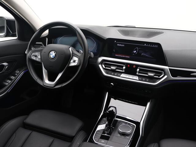 BMW 3-Serie Touring 320i Business Edition Sportline / Leder / Navi / Carplay / Origineel NL