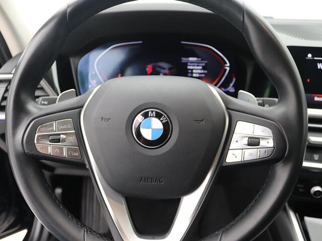 BMW 3-Serie Touring 320i Business Edition Sportline / Leder / Navi / Carplay / Origineel NL