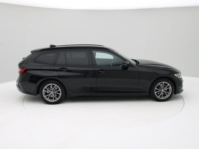 BMW 3-Serie Touring 320i Business Edition Sportline / Leder / Navi / Carplay / Origineel NL