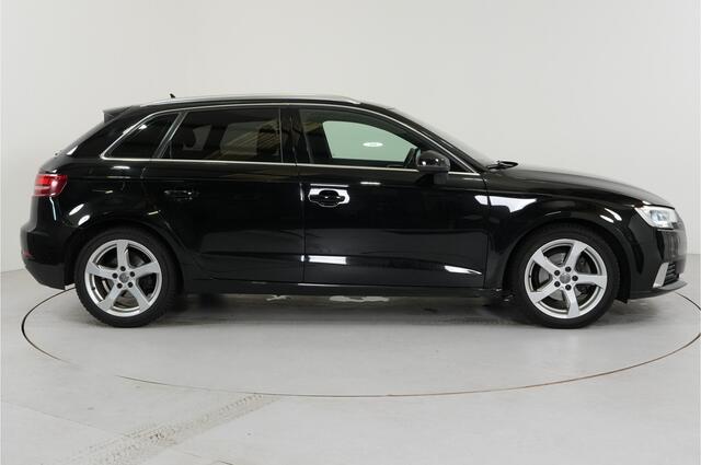Audi A3 SPORTBACK 35 TFSI CoD Design Pro Line Plus | Trekhaak | Stl. verw. | Climate | PDC | LED |
