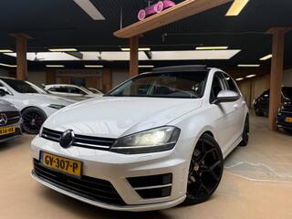 Volkswagen Golf VII