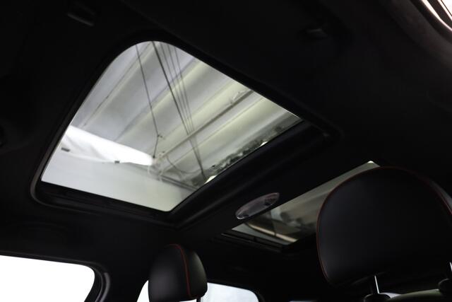 Mini Countryman Mini 1.6 John Cooper Works ALL4 Chili | Airco | Climate Control | Stoelverwarming | Sport uitlaat origineel | Lederen bekleding | Panorama 
