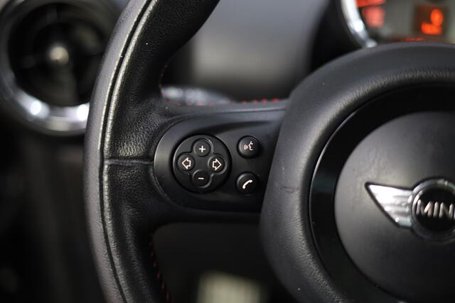 Mini Countryman Mini 1.6 John Cooper Works ALL4 Chili | Airco | Climate Control | Stoelverwarming | Sport uitlaat origineel | Lederen bekleding | Panorama 