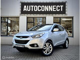HYUNDAI IX35 2.0i 4WD. NAVI, PANO, LEDER, CAMERA.