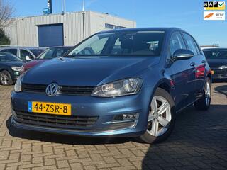 Volkswagen Golf VII