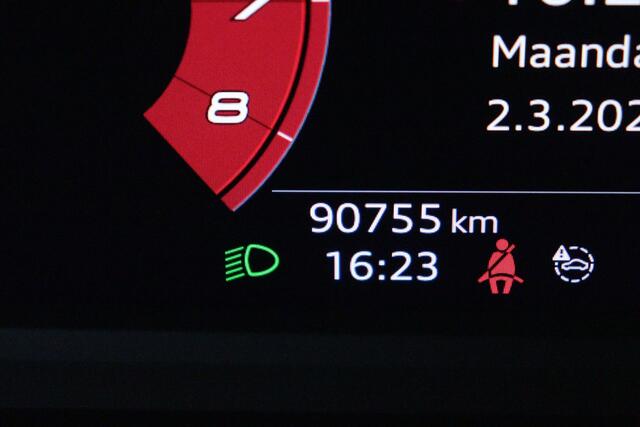 Audi A3 SPORTBACK 35 TFSI Business Edition | NAVI | PDC V+A | STOELVERW | LANE-ASSIST | VIRTUAL COCKPIT |