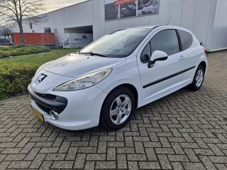 PEUGEOT 207 1.4 VTi XR defect
